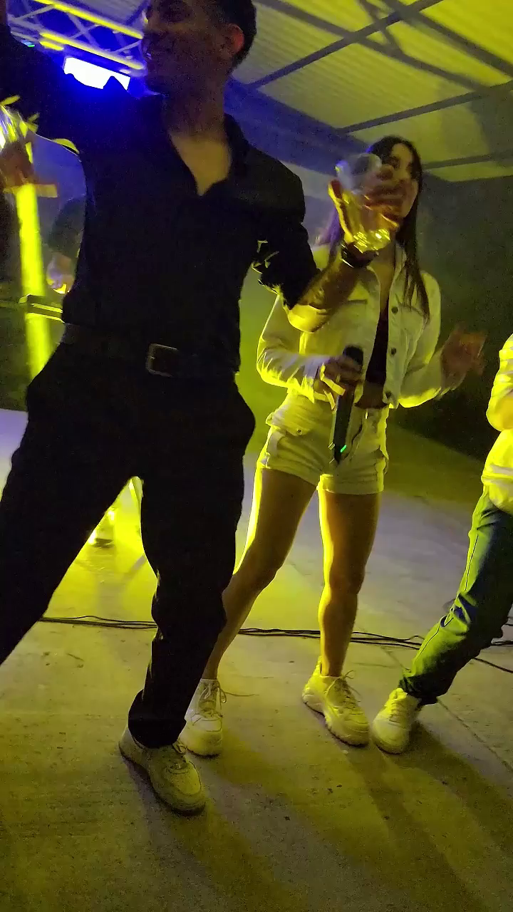 Video de Meraki Music tocando cumbia en vivo